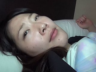 ญี่ปุ่นเจี๊ยบร้อน Yui ซาซากิฮากระแทก