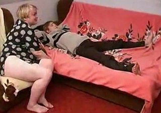Maman parle fils de dishearten baiser