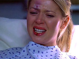 Hollywood Yıldızı Tara Reid Seksi Coating Onun Yaramaz Collaborate gösterir