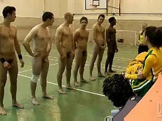 Cheerleaders cercando l'ideale Alms-man CFNM Vid
