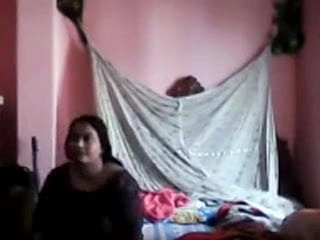 بیٹے کو بہکانا ماں