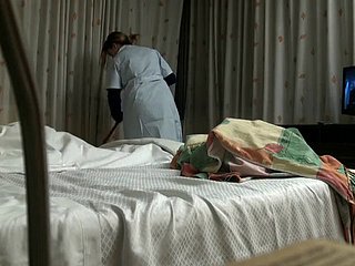 يشتكي لطيفة كما يحصل إيفان drako ريمكس المتشددين