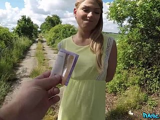 Tomas Jondi fucks Russian teen Carolina Star in bushes