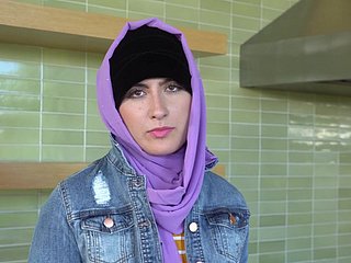 Leuke Arabische meisjes houden van seks en zuigen harde lullen - compilatie