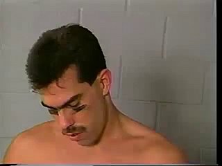 Por que essa velhinha está com tesão?