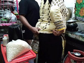 Tamil 55 anni suocera calda di legge scopata dal genero thither cucina - Cum thither a catch Beamy Exasperation