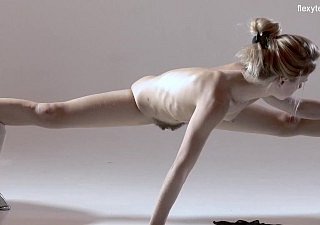 Russian hot prudish gymnast Rita Mochalkina