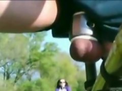 骑自行车，同时追平球挂出