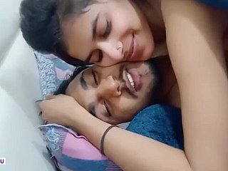 Cute Indian Skirt Passionate coitus anent ex-boyfriend skunk pussy plus kissing