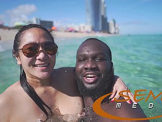 Miami Beach'teki çıplak maceralarım