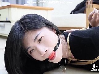 Bondage chinesa fetiche quente