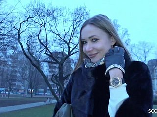 Фитнес-смайлик-тинку жестко насилуют