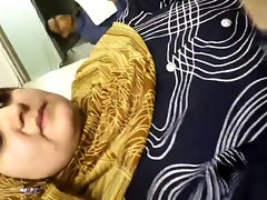 مسلم سیاستدان بیوی آخر ہارڈ