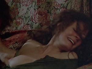 ジプシーの王でスーザン・サランドンヌードおっぱいと乳首