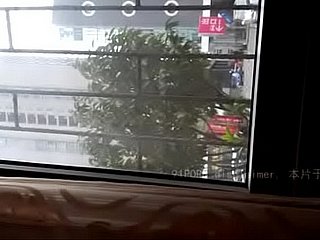 Chinesische (Bruder Hao) Kanonen auf dem Esstisch für Freunde und Freundinnen