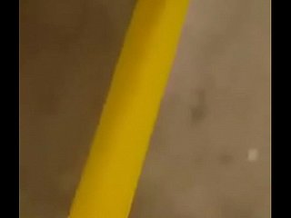 Evli Malezyalı Çinli Kadın Alışveriş Merkezinde Sigorta Müşterisiyle Arabada Seks