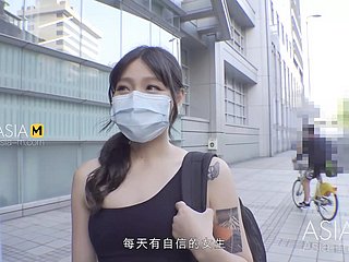 ModelMedia Asia - Partition Media Street - Lan Xiang Ting - MDAG-0004 - Meilleure vidéo porno originale d'Asie