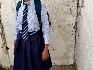 Primo sesso send off una studentessa indiana di un villaggio - MMS virale