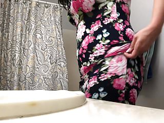 Hot Milf Spreads Ass ฉ่ำของเธอ