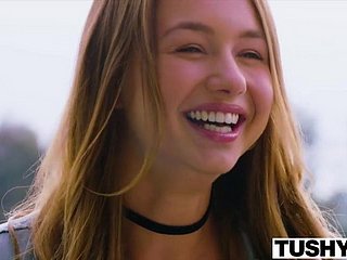 Tuchis bertiga A dengan kawan saya terbaik