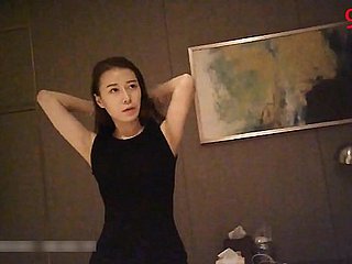 网 红 173cm 性感 长腿 高跟 黑丝 杂志 模特 翘臀 美胸 舔 硬 了 再 操 爽歪歪