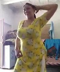 isteri Desi tarian panas